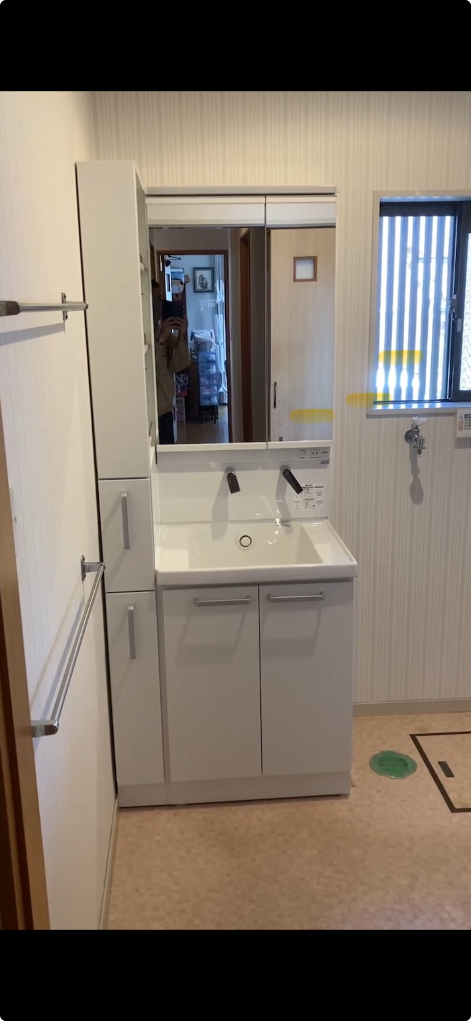 サイズ変更して、収納力アップ　洗面化粧台　-枚方市尊園寺-